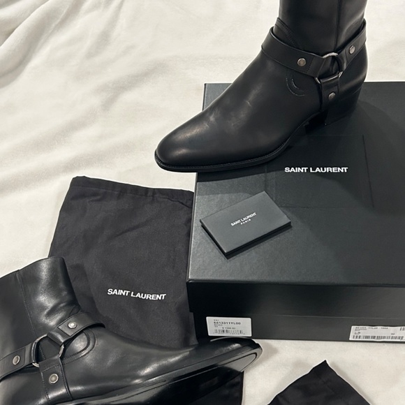 Saint Laurent, Chelsea boots - Picture 9 of 11